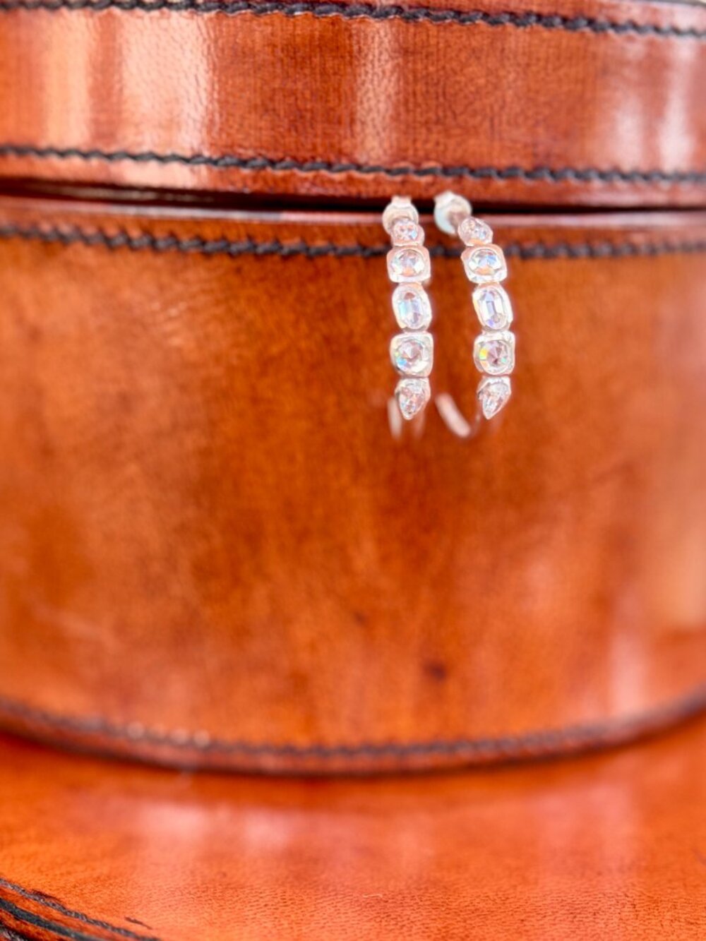 Retired Silpada Magnifique CZ Hoop Post Earrings P2792 Sterling Silver - Picture 8 of 10